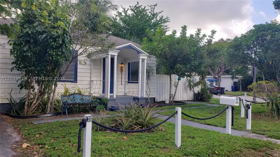 100 NE 5th St, Fort Lauderdale, FL 33301 - #2