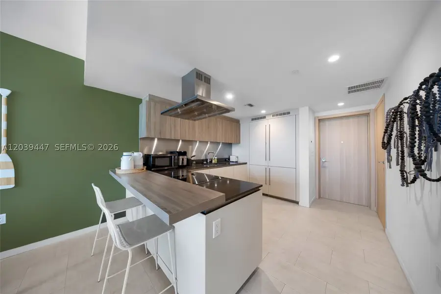 1000 Brickell Plz #4704, Miami, FL 33131 - #3