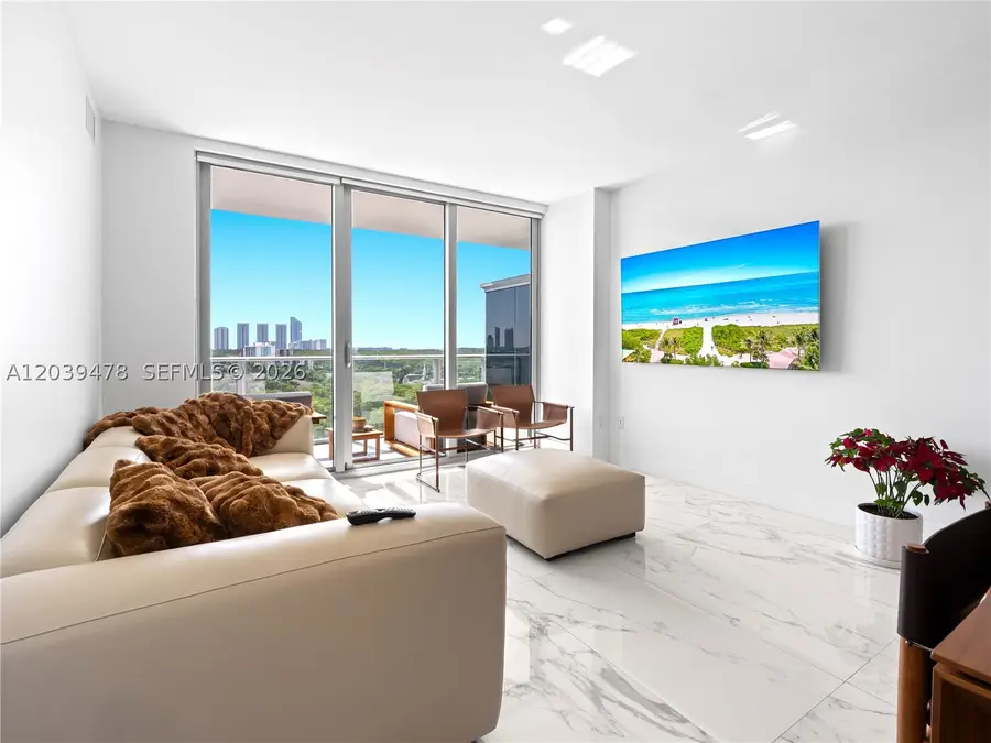 16385 Biscayne Blvd #1117, Aventura, FL 33160 - #3