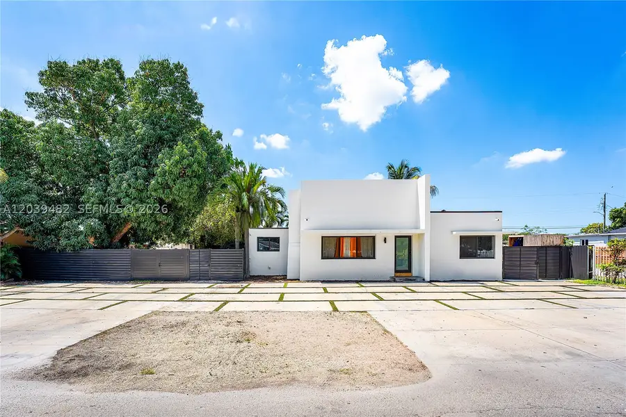 3040 NW 93rd St, Miami, FL 33147 - #2