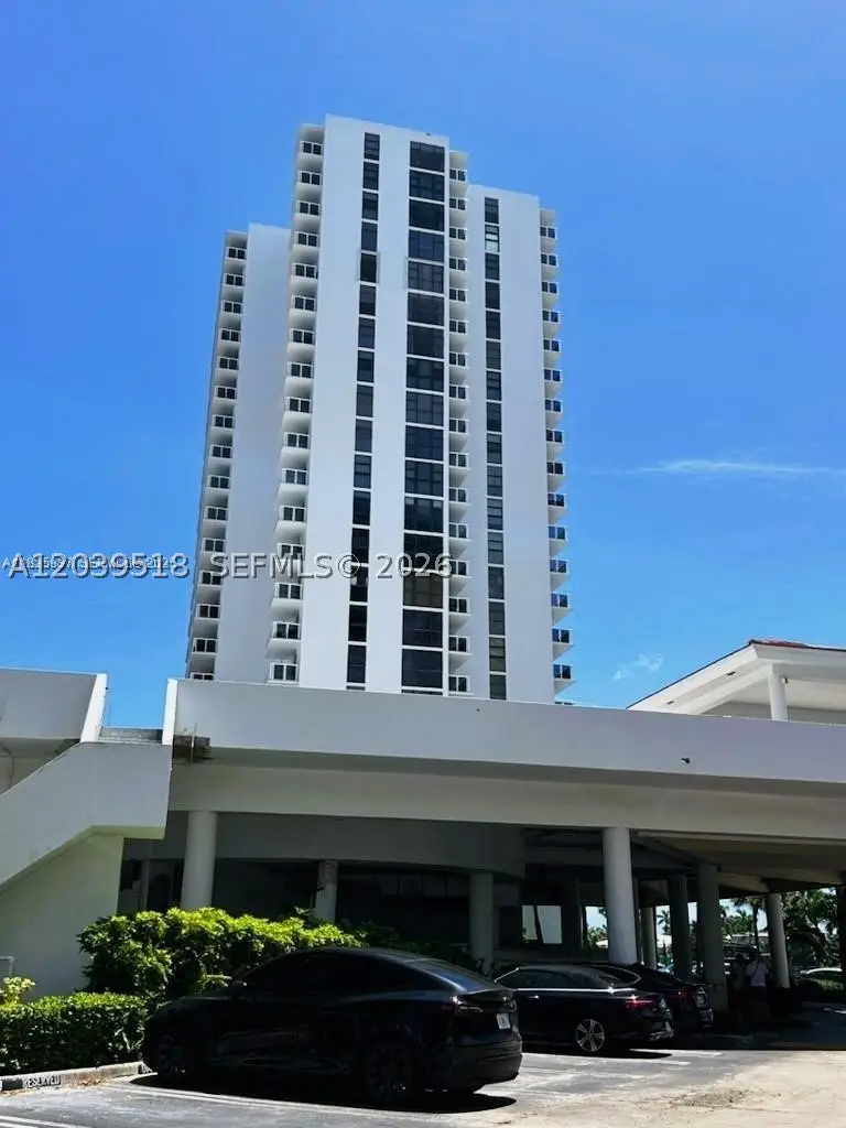 20515 E Country Club Dr #142, Aventura, FL 33180 - #1