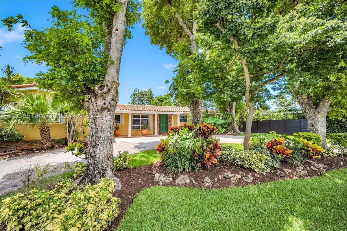 8701 SW 87th Ct, Miami, FL 33173 - #1