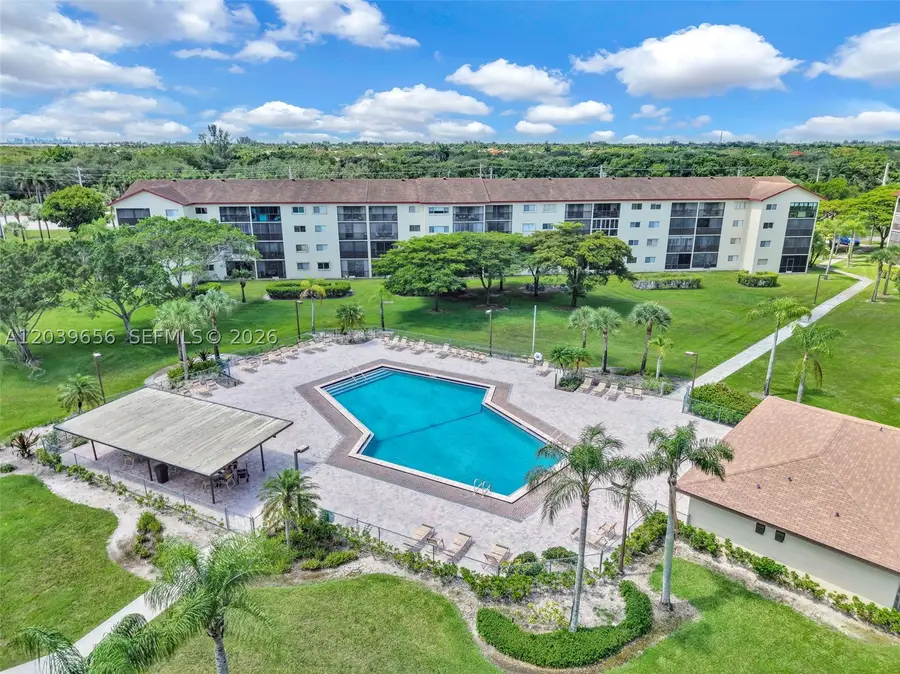 12750 SW 15th St #204D, Pembroke Pines, FL 33027 - #2