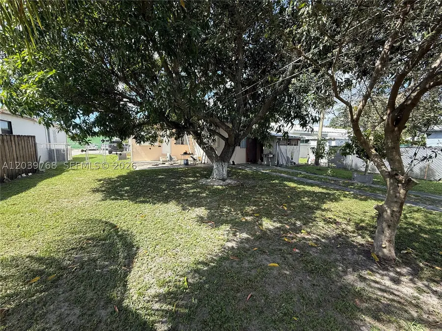 2447 Arthur St, Hollywood, FL 33020 - #2