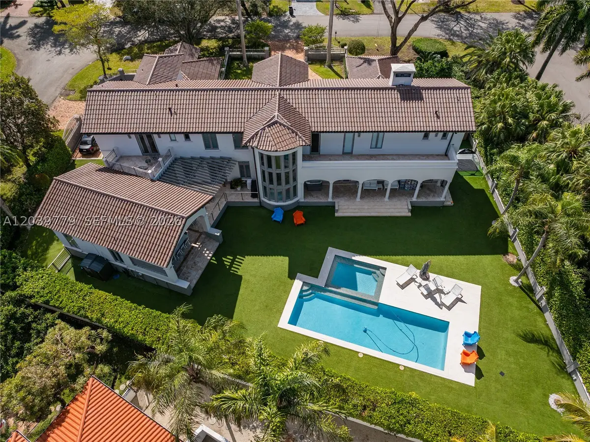 165 Paloma Dr, Coral Gables, FL 33143 - #1
