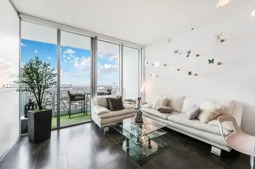 92 SW 3rd St #5108, Miami, FL 33130 - #1