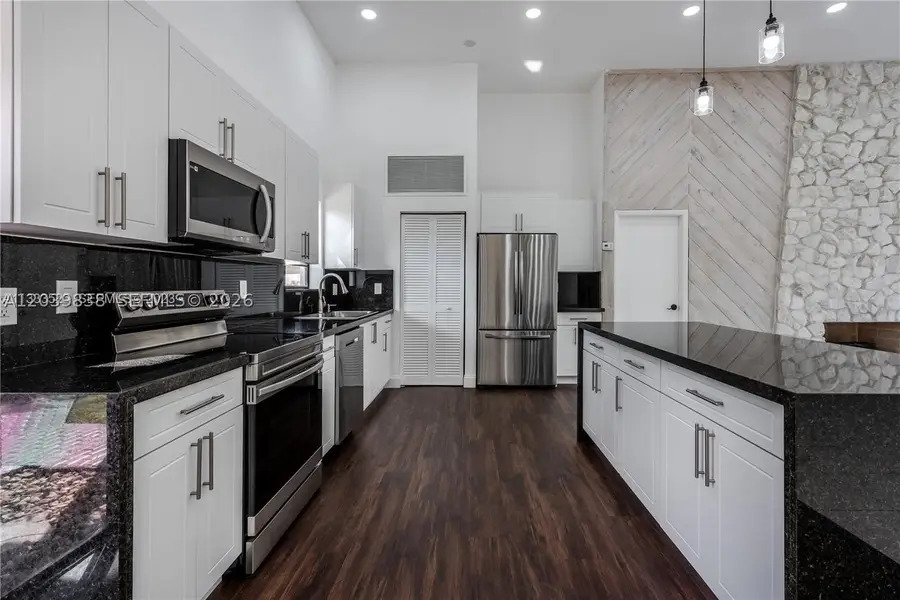 601 Leslie Dr, Hallandale Beach, FL 33009 - #2