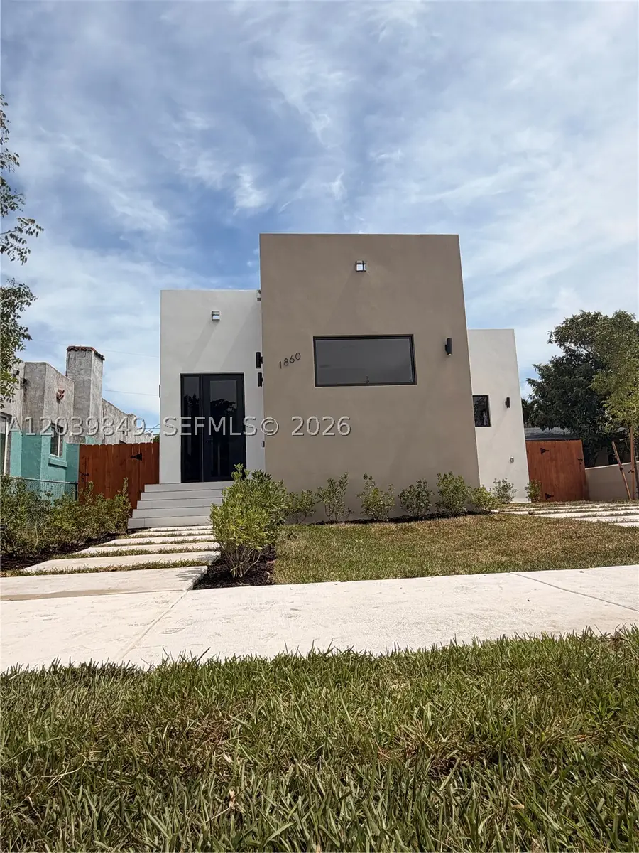 1860 NW 48th St, Miami, FL 33142 - #2
