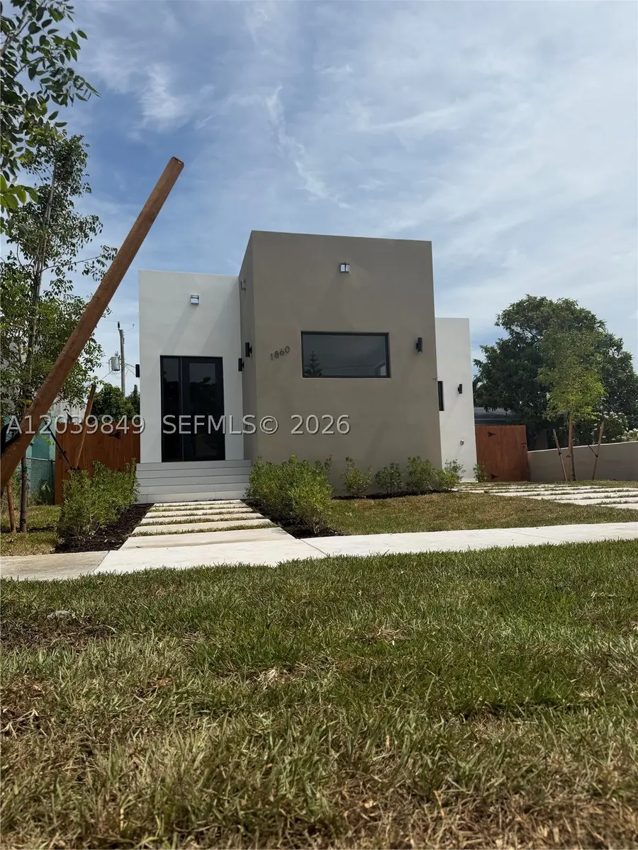 1860 NW 48th St, Miami, FL 33142 - #3