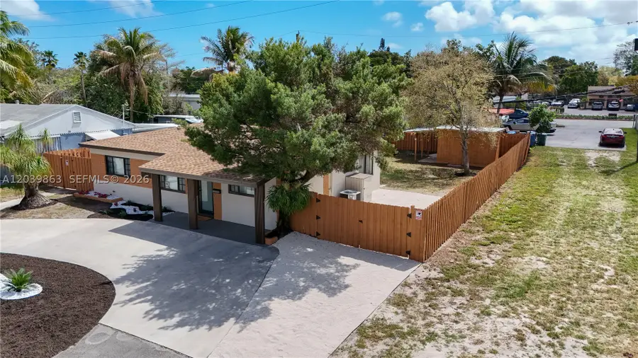 654 NW 45th St, Oakland Park, FL 33309 - #3