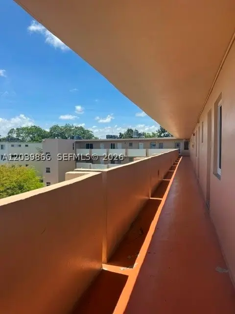 1301 NE 191st St #F403, Miami, FL 33179 - #3