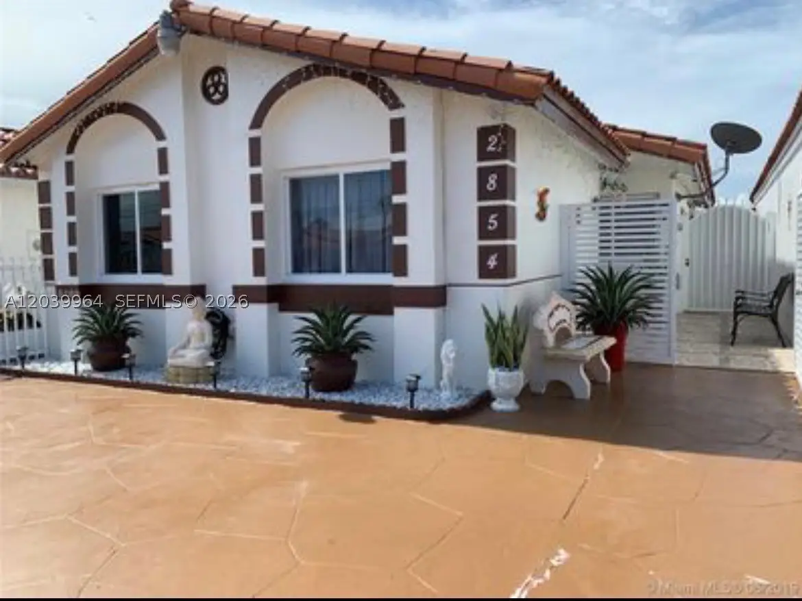 2854 W 75th Ter, Hialeah, FL 33018 - #1