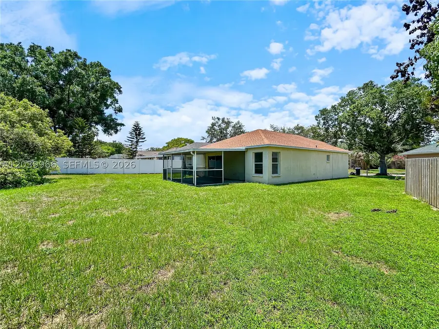 239 Chardonnay Pl, Brandon, FL 33594 - #2