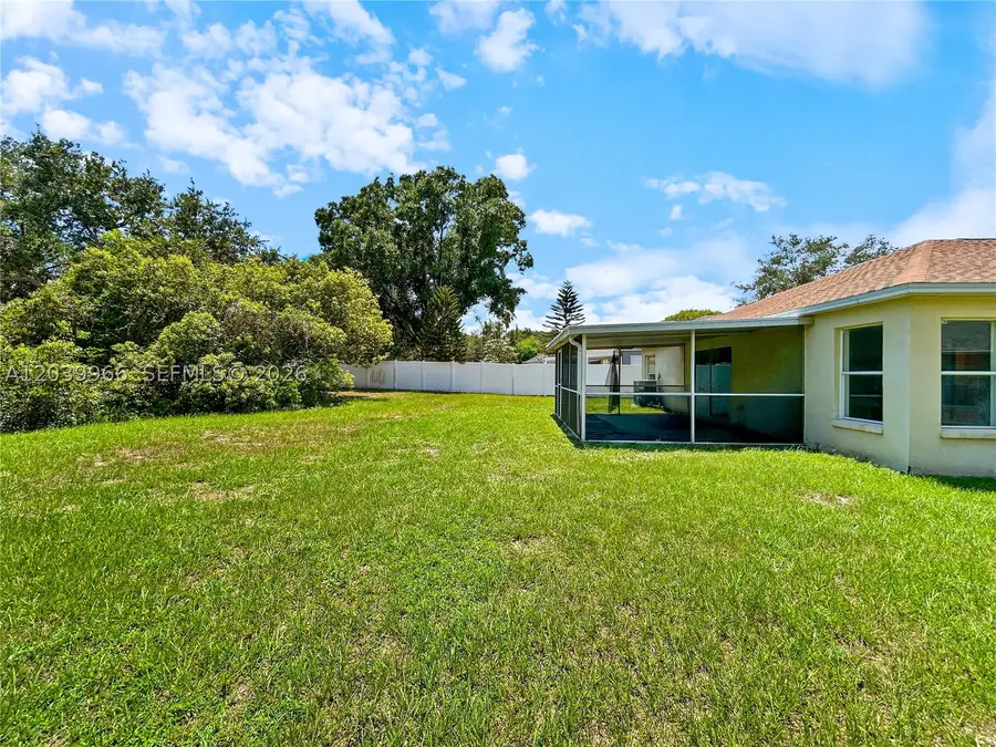 239 Chardonnay Pl, Brandon, FL 33594 - #3