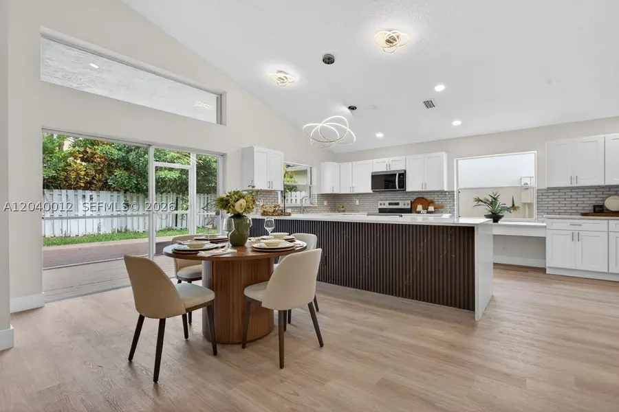116 W Bayridge Dr, Weston, FL 33326 - #2