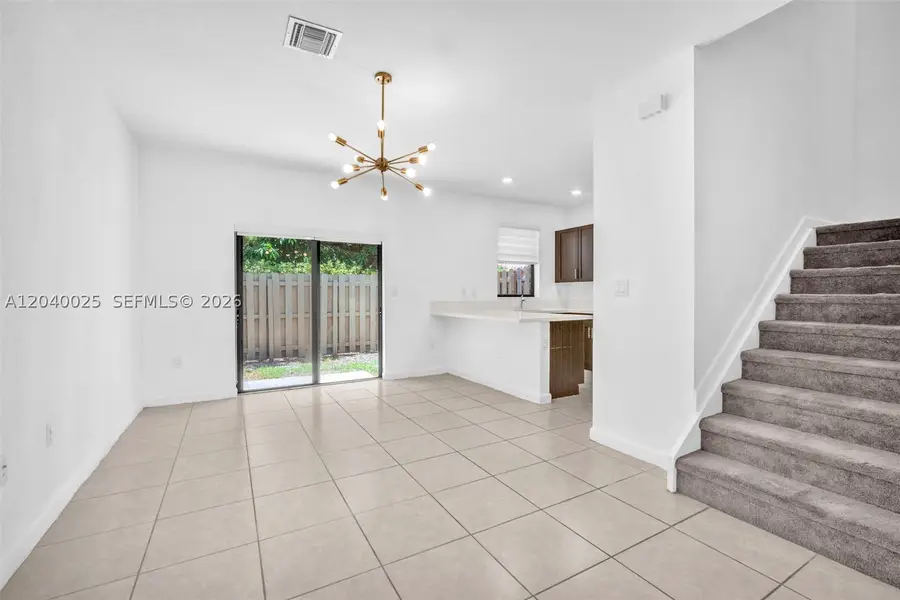 670 NE 207th St, Miami, FL 33179 - #2