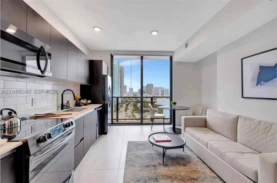 398 NE 5th St, Miami, FL 33132 - #3