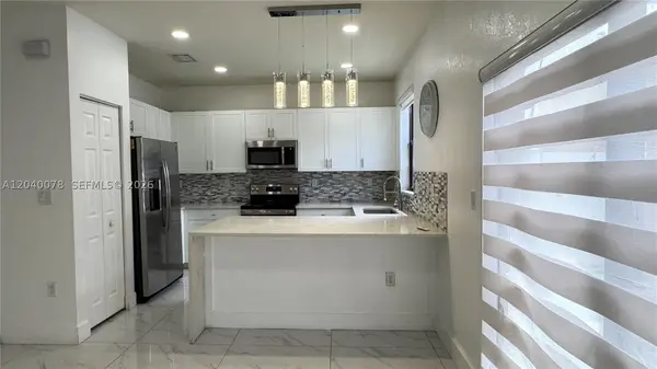 3318 W 106th Ter, Hialeah, FL 33018