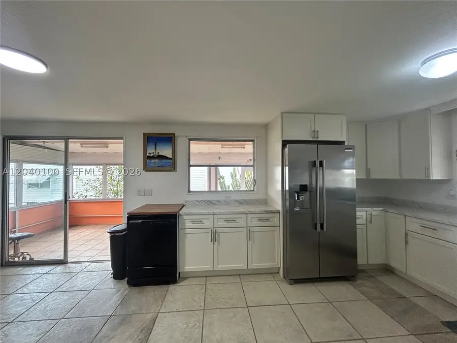 2341 SW 84th Ave, Davie, FL 33324 - #2