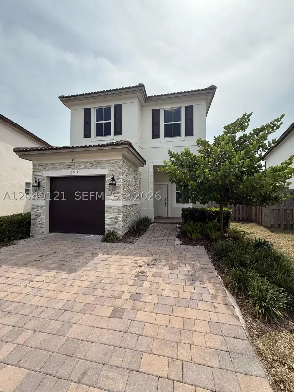 2427 NW 131st Cir, Miami, FL 33167