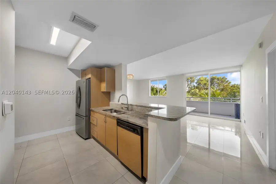 2775 NE 187th St #318, Aventura, FL 33180 - #3
