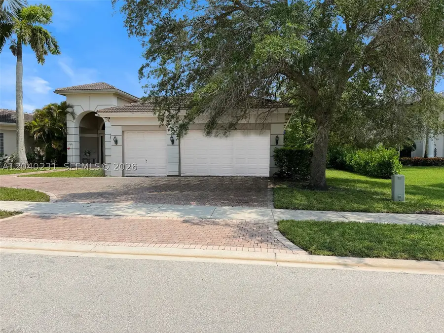 15298 SW 34th St, Davie, FL 33331 - #2