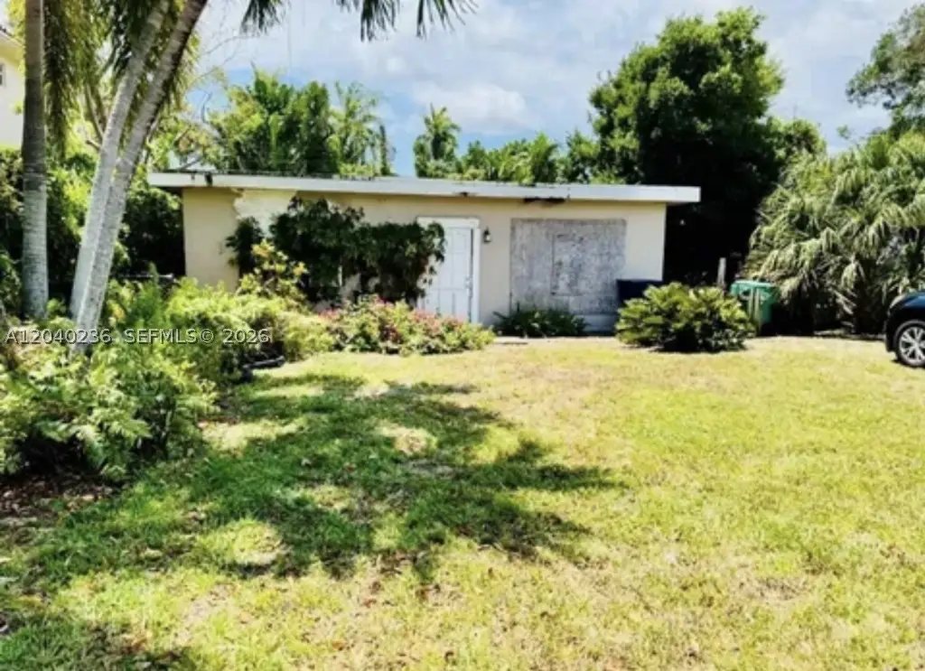 2616 NE 214th St, Miami, FL 33180 - #1