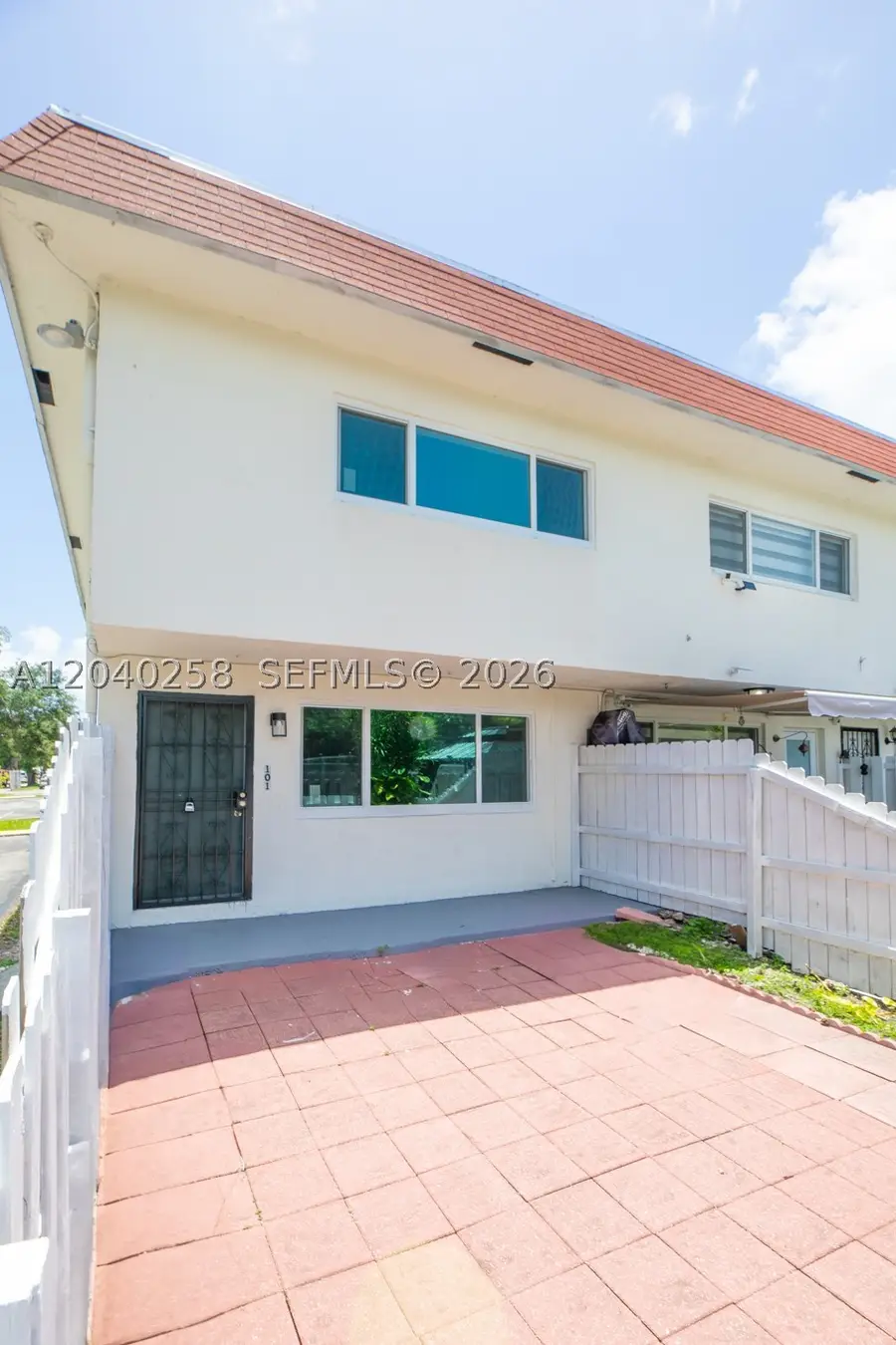 1450 NE 151st St #101, Miami, FL 33162 - #3