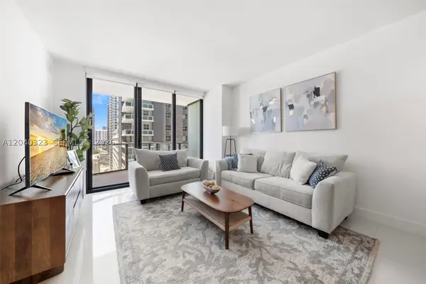 1300 S Miami Ave #2110, Miami, FL 33130