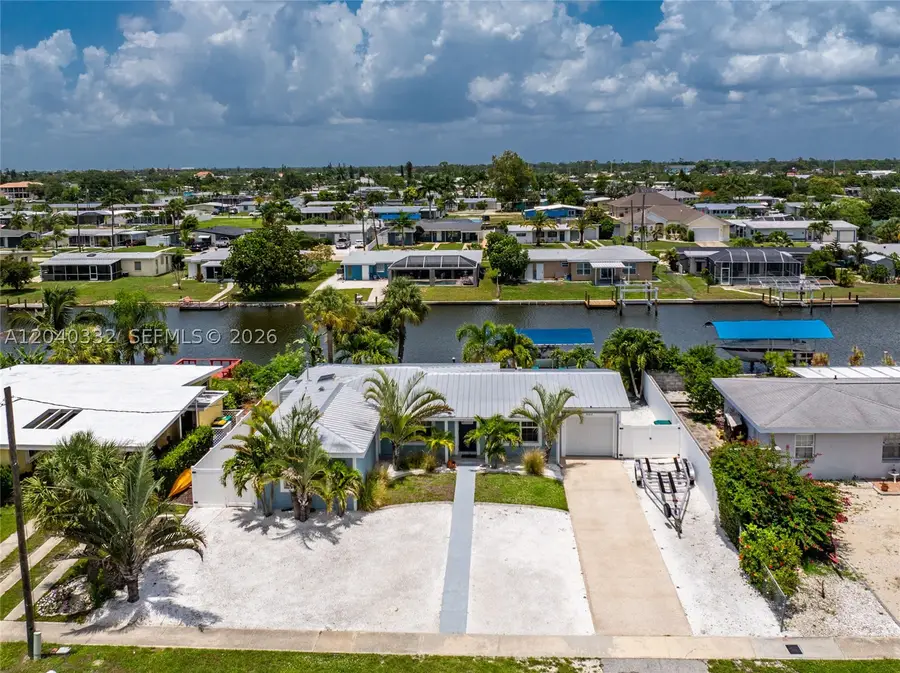 21812 Edgewater Dr, Port Charlotte, FL 33952 - #2