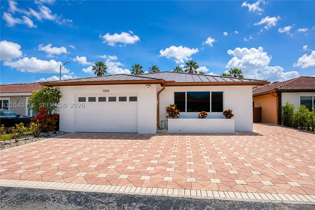 1204 SW 136th Pl, Miami, FL 33184 - #1