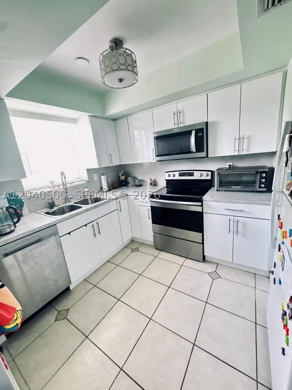 1350 NE 119th St #135021, Miami, FL 33161