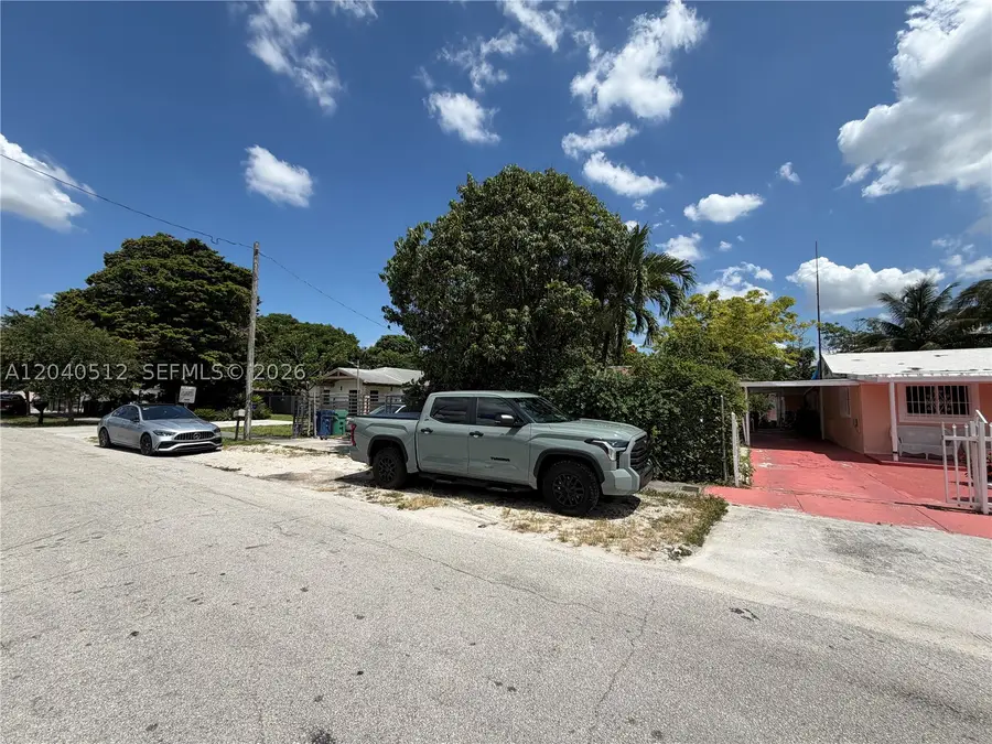 867 NW 109th St, Miami, FL 33168 - #3