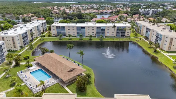 414 SE 10th St #108, Dania Beach, FL 33004