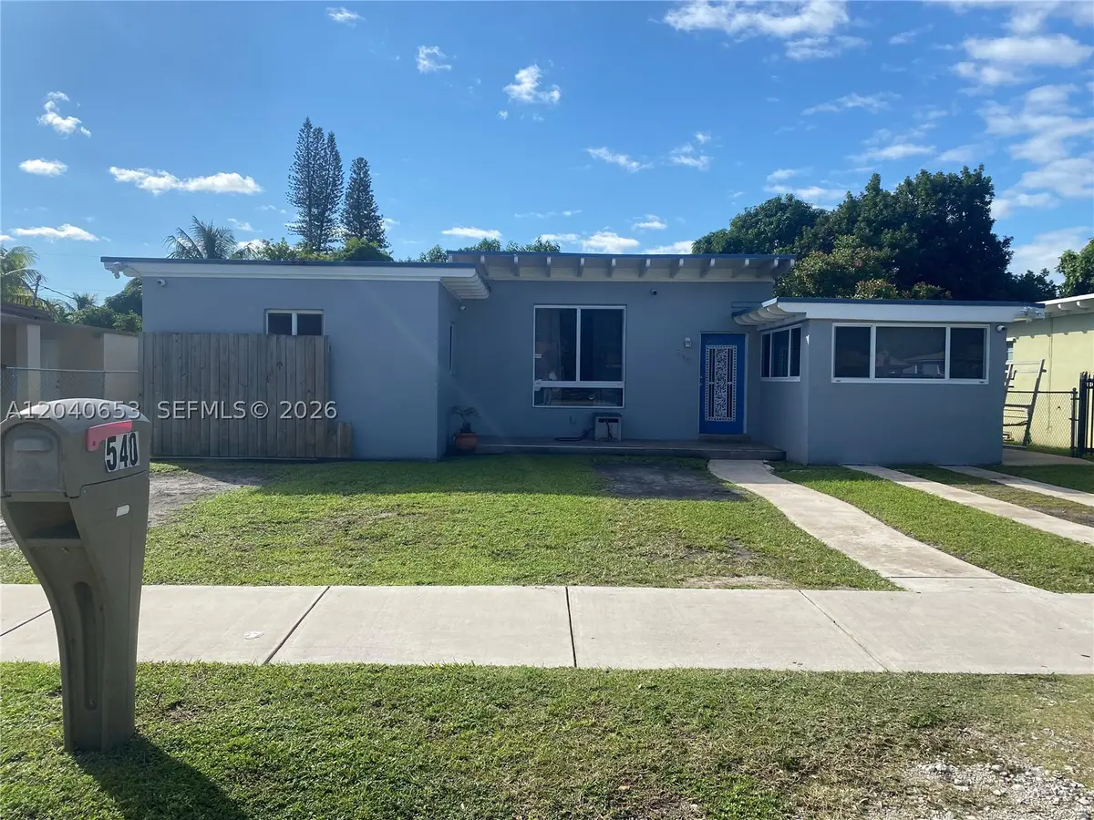 540 NW 111 St, Miami, FL 33168 - #1