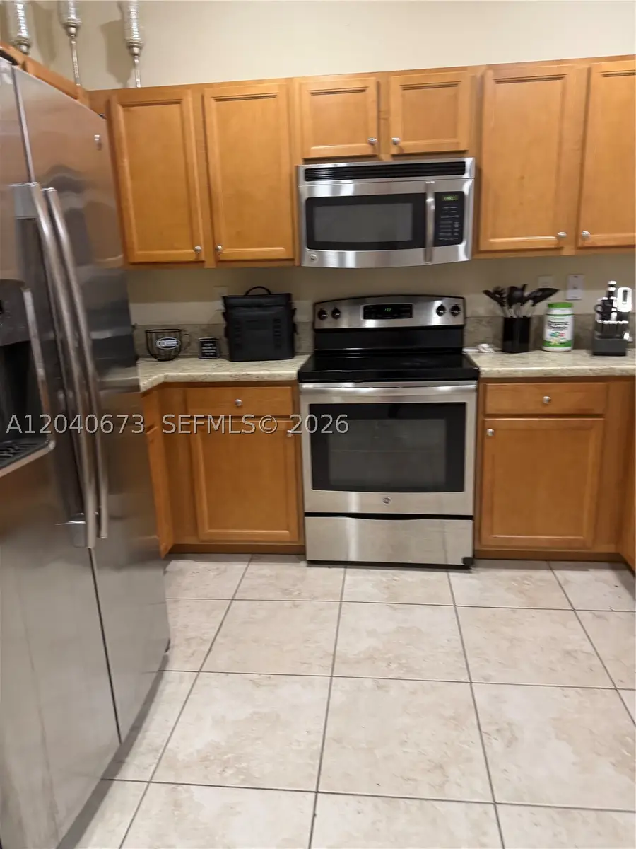 8929 W 35th Way, Hialeah, FL 33018 - #3