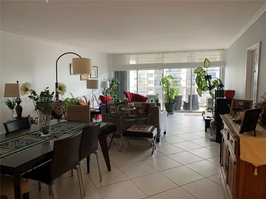 5700 Collins Ave #12N, Miami Beach, FL 33140 - #3