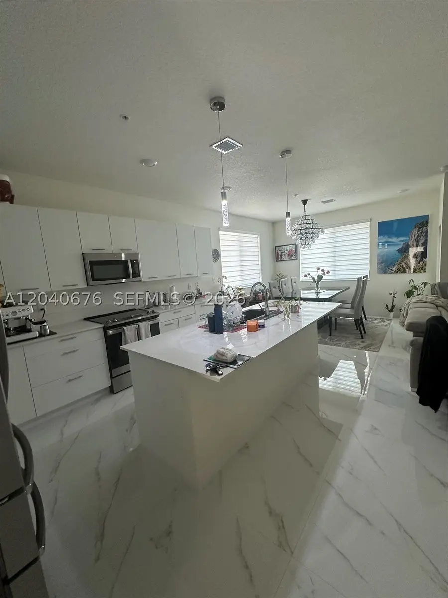 8001 NW 41st St #F-113, Doral, FL 33166 - #3