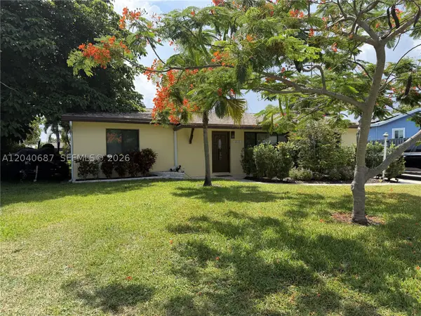 6839 Tradewind Way, Lake Worth, FL 33462