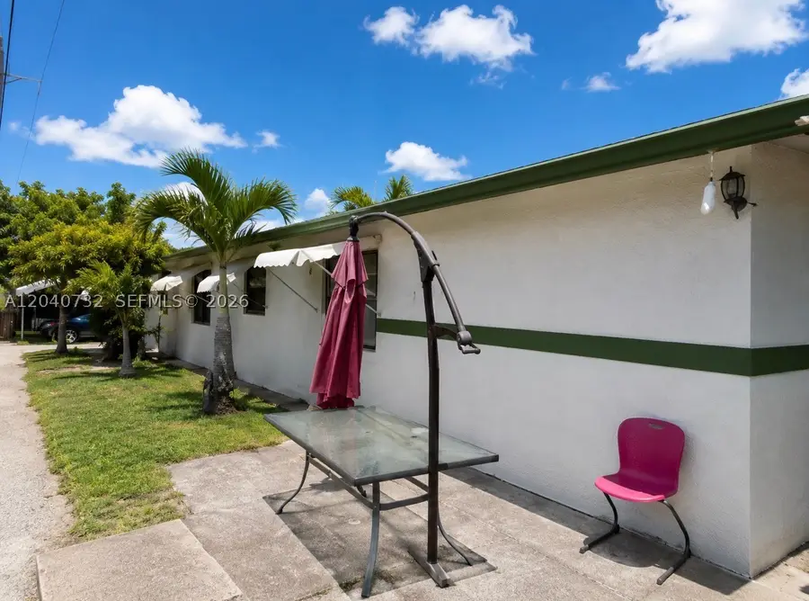 141 SW 2nd St, Deerfield Beach, FL 33441 - #3