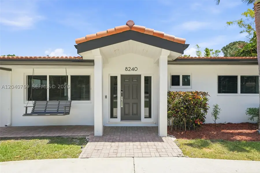 8240 SW 150 Dr, Palmetto Bay, FL 33158 - #3