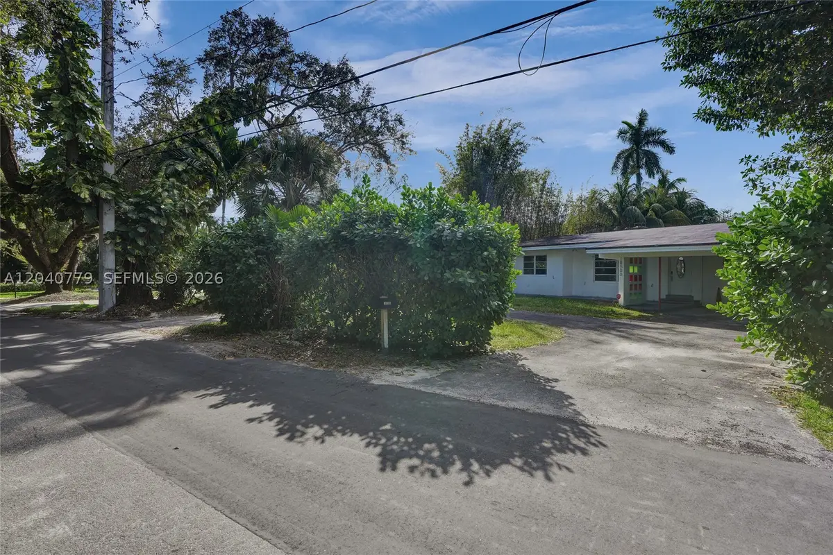 18500 NE 23rd Ct, Miami, FL 33180 - #1