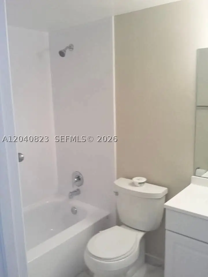 9235 Lagoon Pl #109, Davie, FL 33324 - #3