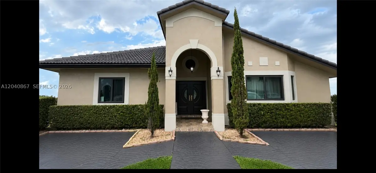 8741 NW 141st Ter, Miami Lakes, FL 33018 - #1