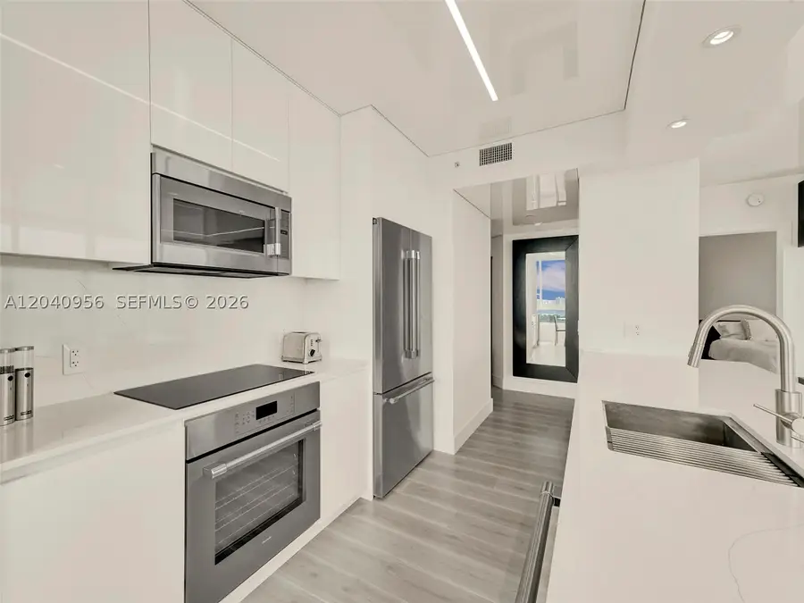 6365 Collins Ave #2407, Miami Beach, FL 33141 - #3