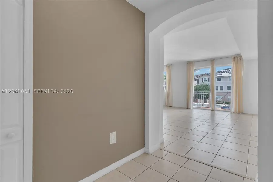 8826 W Flagler St #203, Miami, FL 33174 - #3
