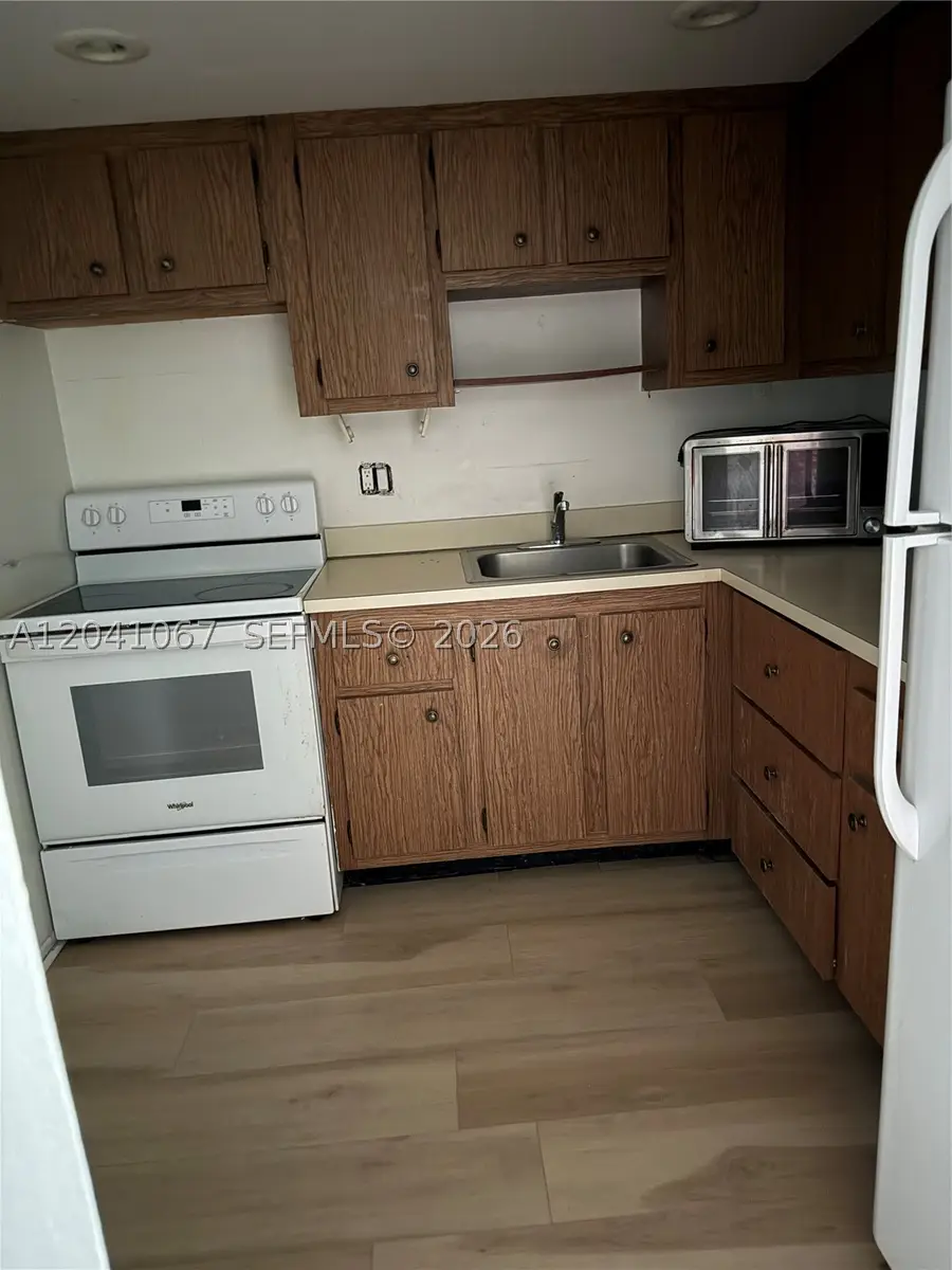 1825 W 44th Pl #707, Hialeah, FL 33012 - #3