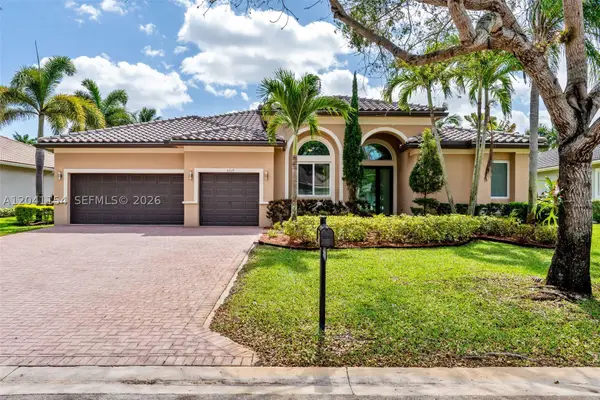 5019 NW 113 Avenue, Coral Springs, FL 33076
