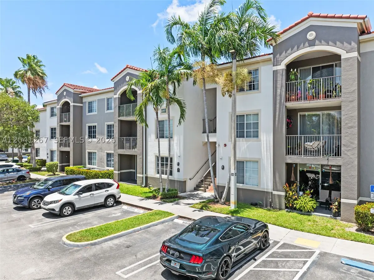 6861 SW 44th St #202, Miami, FL 33155 - #1