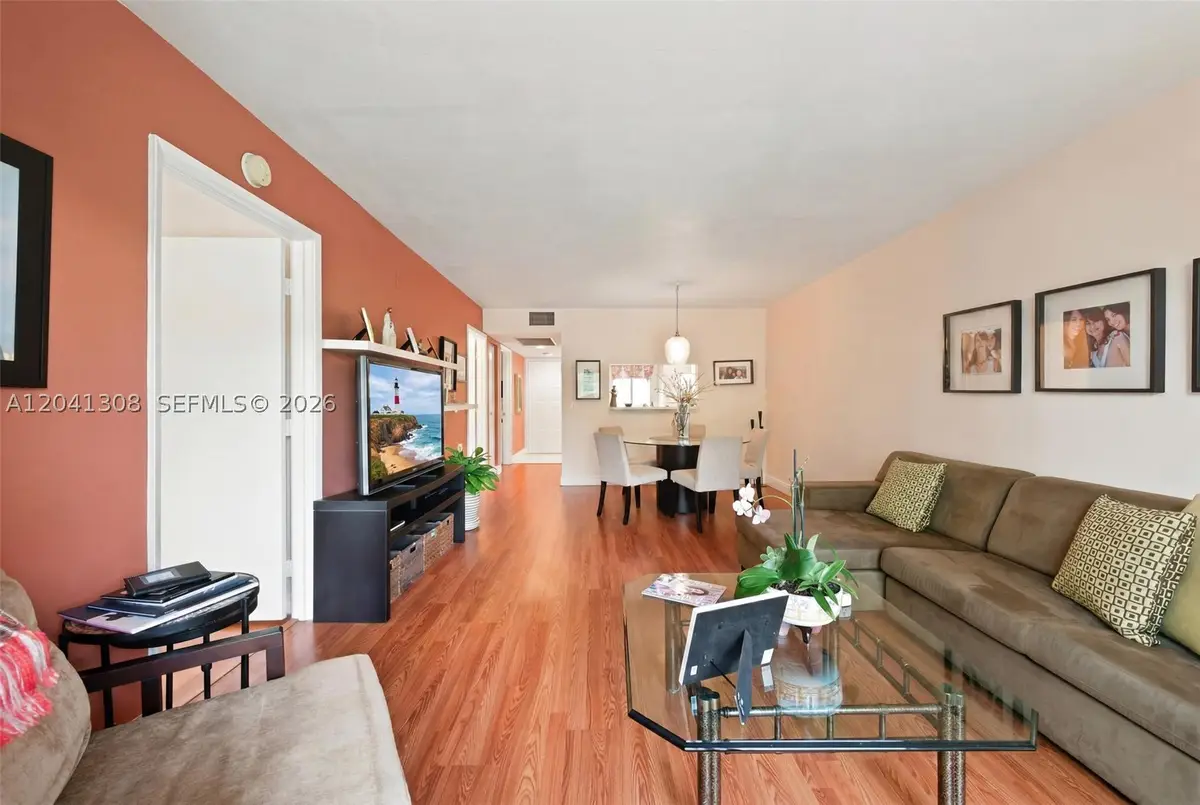 901 SW 138th Ave #305C, Pembroke Pines, FL 33027 - #1
